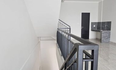 Ruko Crystal 3lt 5x15 75m Sumbek Summarecon Bekasi