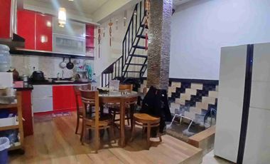 DIJUAL RUMAH HOOK 2 LANTAI JATIBENING DEKAT LRT JATIWARINGIN SELANGKAH KE JAKARTA
