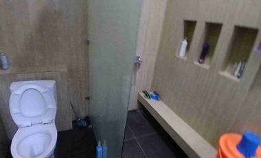 DIJUAL RUMAH HOOK 2 LANTAI JATIBENING DEKAT LRT JATIWARINGIN SELANGKAH KE JAKARTA