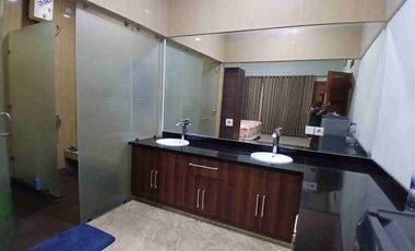 DIJUAL RUMAH HOOK 2 LANTAI JATIBENING DEKAT LRT JATIWARINGIN SELANGKAH KE JAKARTA