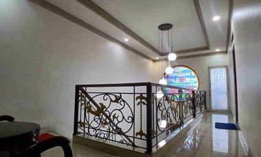 DIJUAL RUMAH HOOK 2 LANTAI JATIBENING DEKAT LRT JATIWARINGIN SELANGKAH KE JAKARTA