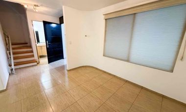 SANTA FE JURIQUILLA CASA EN RENTA 3 RECÁMARAS $18,500 MXN