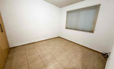 SANTA FE JURIQUILLA CASA EN RENTA 3 RECÁMARAS $18,500 MXN