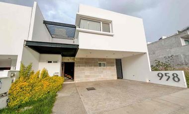CUMBRES DEL LAGO JURIQUILLA CASA EN RENTA 4 RECÁMARAS $35,000 MXN