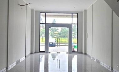 Ruko Crystal 3lt type 5x5 75m Summarecon Bekasi