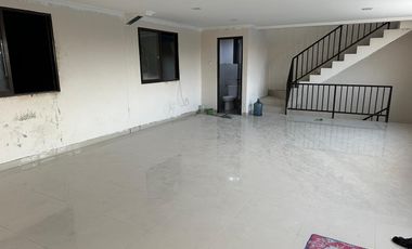 Disewakan GUDANG di DAAN MOGOT Gudang baru, 1 unit, 3 lantai