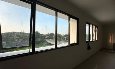 Disewakan GUDANG di DAAN MOGOT Gudang baru, 1 unit, 3 lantai