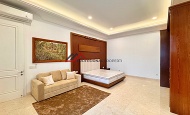 Luxurious Brand New House Full Furnished Desain American Classic at Kemang, Jakarta Selatan