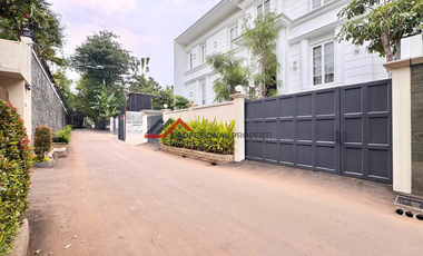 Luxurious Brand New House Full Furnished Desain American Classic at Kemang, Jakarta Selatan