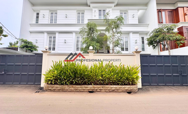 Luxurious Brand New House Full Furnished Desain American Classic at Kemang, Jakarta Selatan
