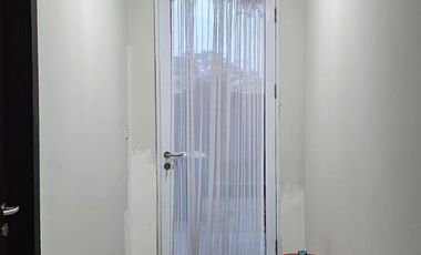 Town House Puri Mansion Full Furnished View Kolam Renang