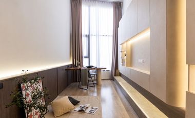 Rare Duplex SoHo Ratchada – High-Floor Unit Near MRT Huai Khwang 48 sq.m. 2 bed  20th floor with an Fully built-in with premium materials !!