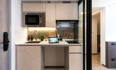 Rare Duplex SoHo Ratchada – High-Floor Unit Near MRT Huai Khwang 48 sq.m. 2 bed  20th floor with an Fully built-in with premium materials !!