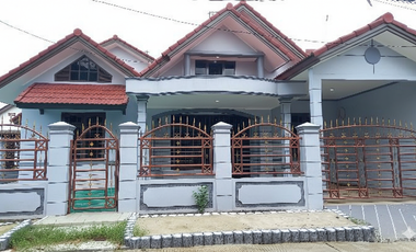 Rumah disewakan di Pejuang, Bekasi, Jawa Barat