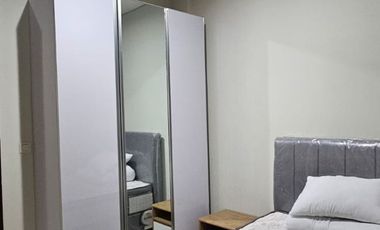 Town House Puri Mansion Full Furnished View Kolam Renang