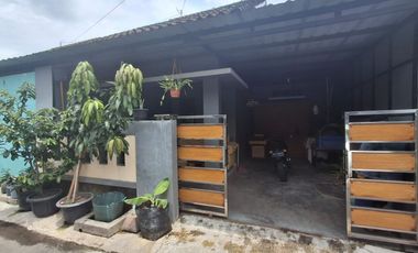 Rumah 2kamar Siap huni dekat tol Ngemplak, di banyuanyar banjarsari Solo