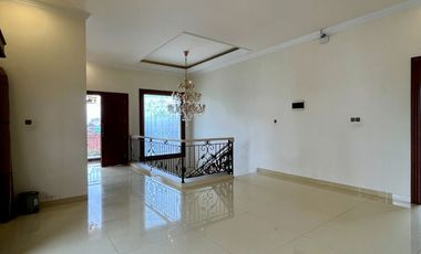RUMAH MEWAH FULL FURNITURE DEKAT MALIOBORO