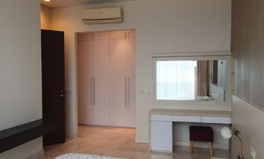 FOR RENT / FOR SALE Apartment Four Winds Permata Hijau 3BR - Low Floor Close to Senayan City Railway station Palmerah / Busway