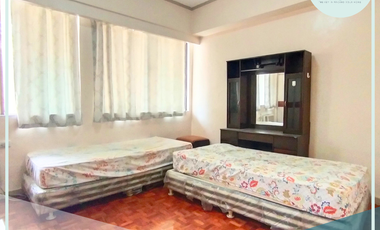FURNISHED 3 BEDROOM UNIT FOR SALE IN LPL PLAZA FACING MAKATI SPORTS CLUB, MAKATI CITY