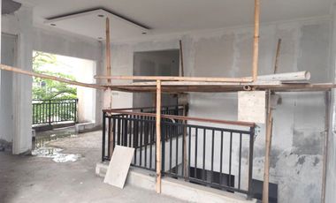 Rumah hoek 2lt 14x17 237m Type 5KT Cluster La seine JGC Jakarta Garden City Cakung