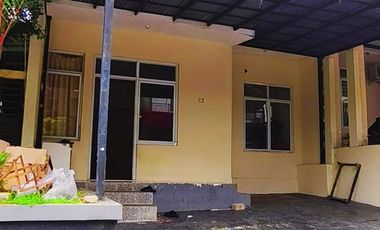 Dijual Rumah Cluster 2 Lantai di Ciputat Tangsel Strategis belakang TipTop dekat Tol Pamulang