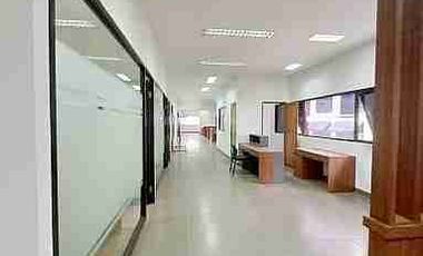 Sewa Office Space Modern di Pinggir Jalur Utama Kemang Luas 360m²