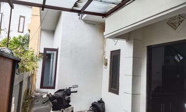DIJUAL RUMAH KOS LANTAI 2 DI PUSAT KOTA DENPASAR