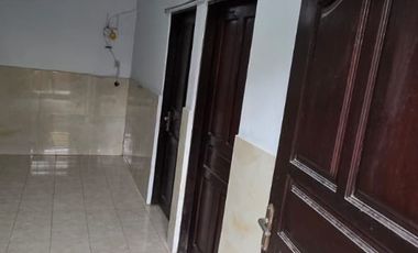DIJUAL RUMAH KOS LANTAI 2 DI PUSAT KOTA DENPASAR