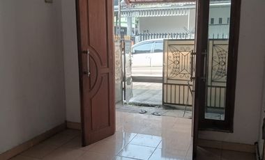 BU! Rumah 4 KT di Taman Harapan Baru Siap Huni Harga Nego (22176 - 22229 YOS)