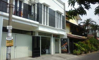 Rumah Hunian dan Usaha