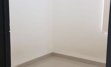 Disewakan rumah 2 lantai dengan akses yang mudah di casajardine