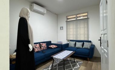 Dijual Rumah Luas Ex Konveksi di Komplek Pharmindo