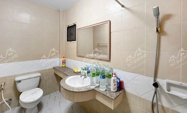 บุรีรมย์ วงแหวน-ปิ่นเกล้า แปลงมุมต่อเติมครบ สภาพดีพร้อมอยู่ ทำเลดีในซอยวัดพระเงิน