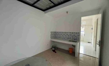 RUMAH NEMPEL BSD CITY, PERSIS SEBELAH KANTOR WALIKOTA TANGERANG SELATAN