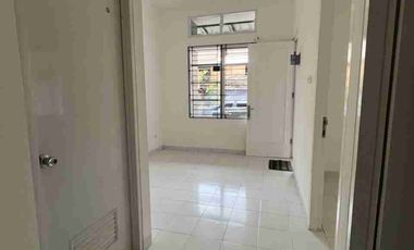 RUMAH NEMPEL BSD CITY, PERSIS SEBELAH KANTOR WALIKOTA TANGERANG SELATAN