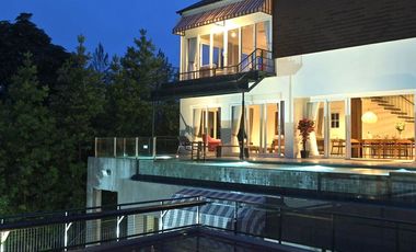 Dijual Villa Mewah Suasana Sejuk View Indah di Dago Bandung