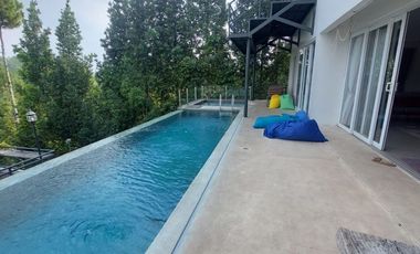 Dijual Villa Mewah Suasana Sejuk View Indah di Dago Bandung