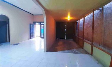 rumah strategis tepi jalan area bisnis dekat Lottemart Solo