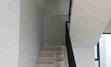 Disewakan Ruko Baru Gress 3 Lantai di Florencia Regency Sidoarjo