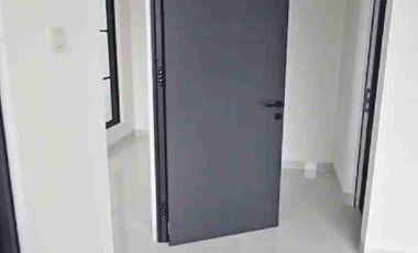 Sewa Rumah 3 lantai di Anwa Residence Puri Meruya Jakarta Barat