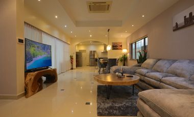 3 Bedroom Jomtien Park Villa for sale
