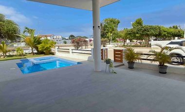 Villa vendo en la Urbanizaciòn la Herradura