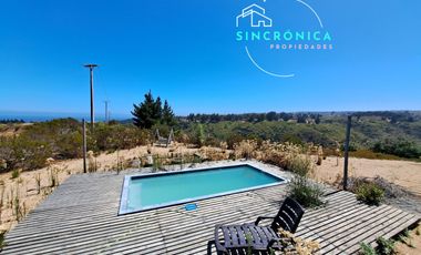 SE ARRIENDA HERMOSA PARCELA CON VISTA AL MAR Y PISCINA  EN LOMAS DE SAN GERONIMO, ALGARRONO
