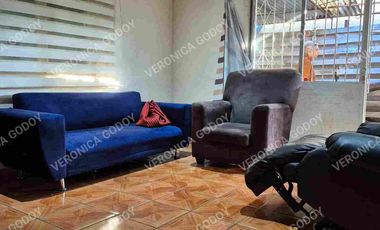 SE VENDE CASA EN LO ESPEJO