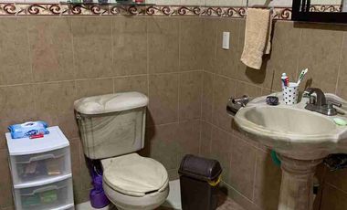 casa en venta por el Centinela