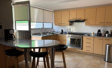 VENTA DE CASA DE 4 RECÁMARAS EN LOMAS DE TECAMACHALCO, NAUCALPAN.