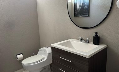 VENTA DE CASA DE 4 RECÁMARAS EN LOMAS DE TECAMACHALCO, NAUCALPAN.