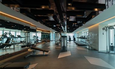 97sqm 1BR Luxury Condo in Trump Tower Makati – Fully Furnished, 44th Floor City & Skyline Views: FOR LEASE ₱80,000