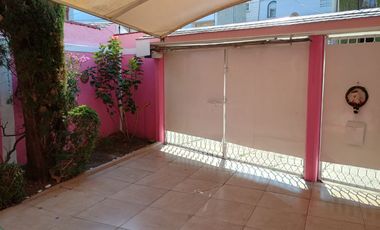 Hermosa casa en venta en Alamedas