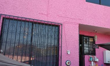 Hermosa casa en venta en Alamedas